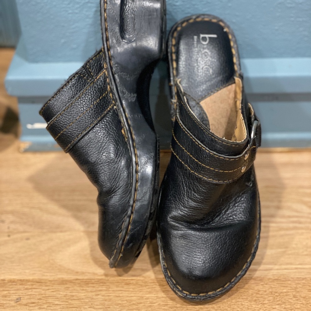 b.o.c. Black Leather Slip-On Mules